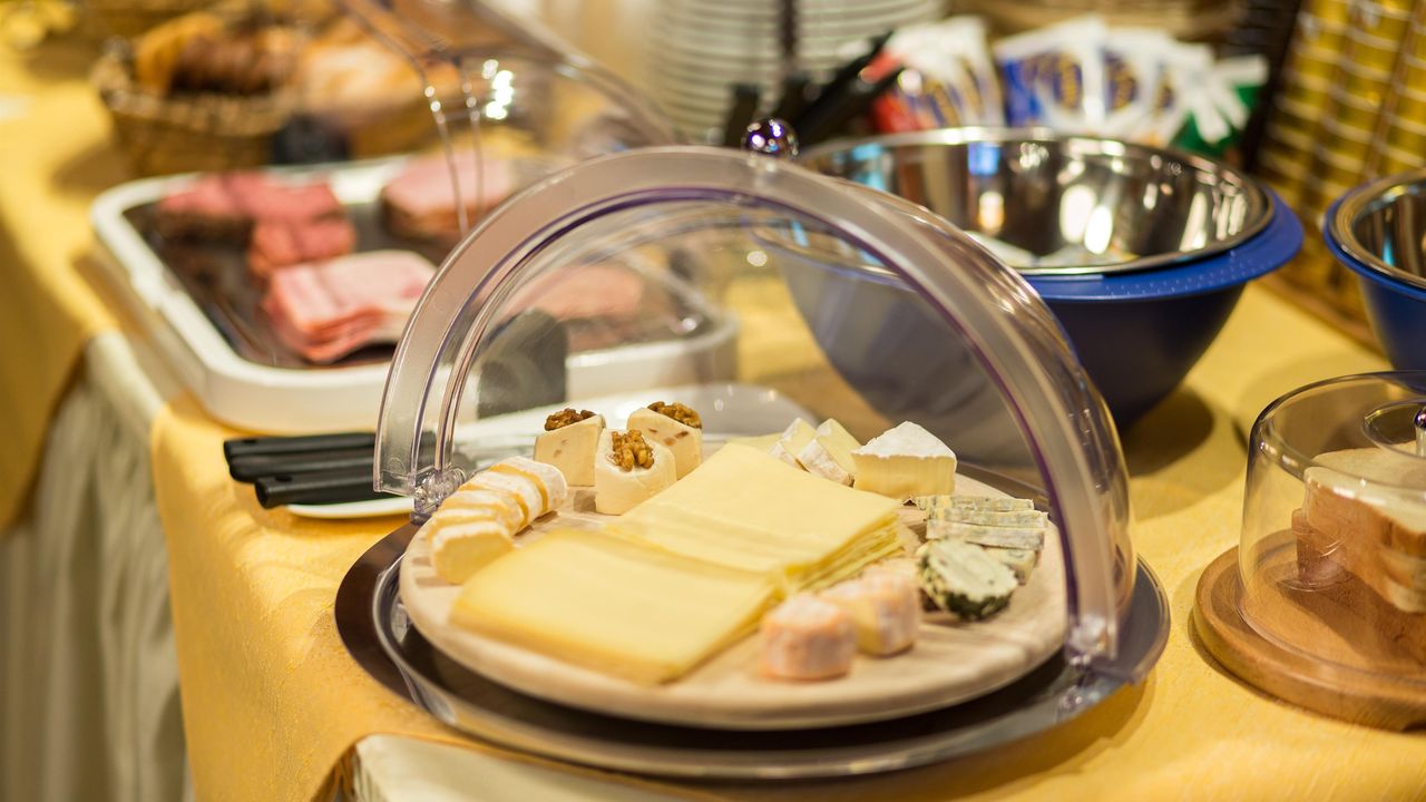 Buffet (7) Buffet (7)